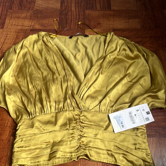 Zara - Picture 1 of 2